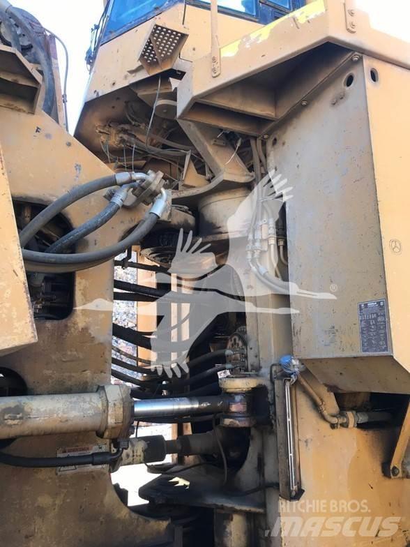 CAT 992G Incarcator pe pneuri