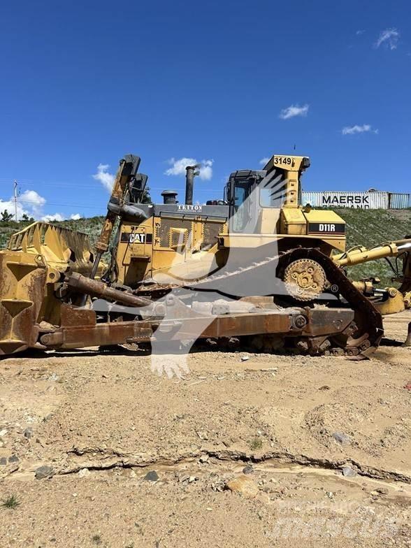 CAT D11R Buldozere pe senile