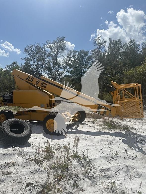 JLG 40F Nacele cu brat articulat