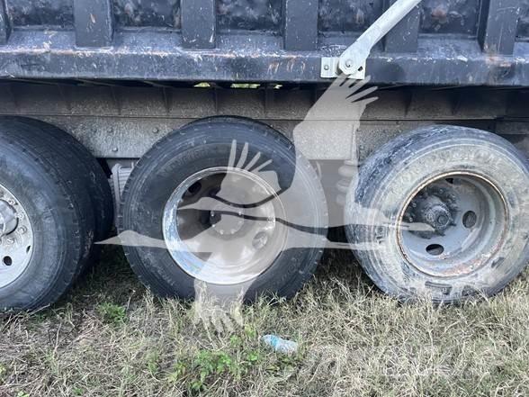 Mack RD688S Autobasculanta