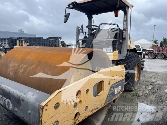 Volvo SD115B Compactoare monocilindrice