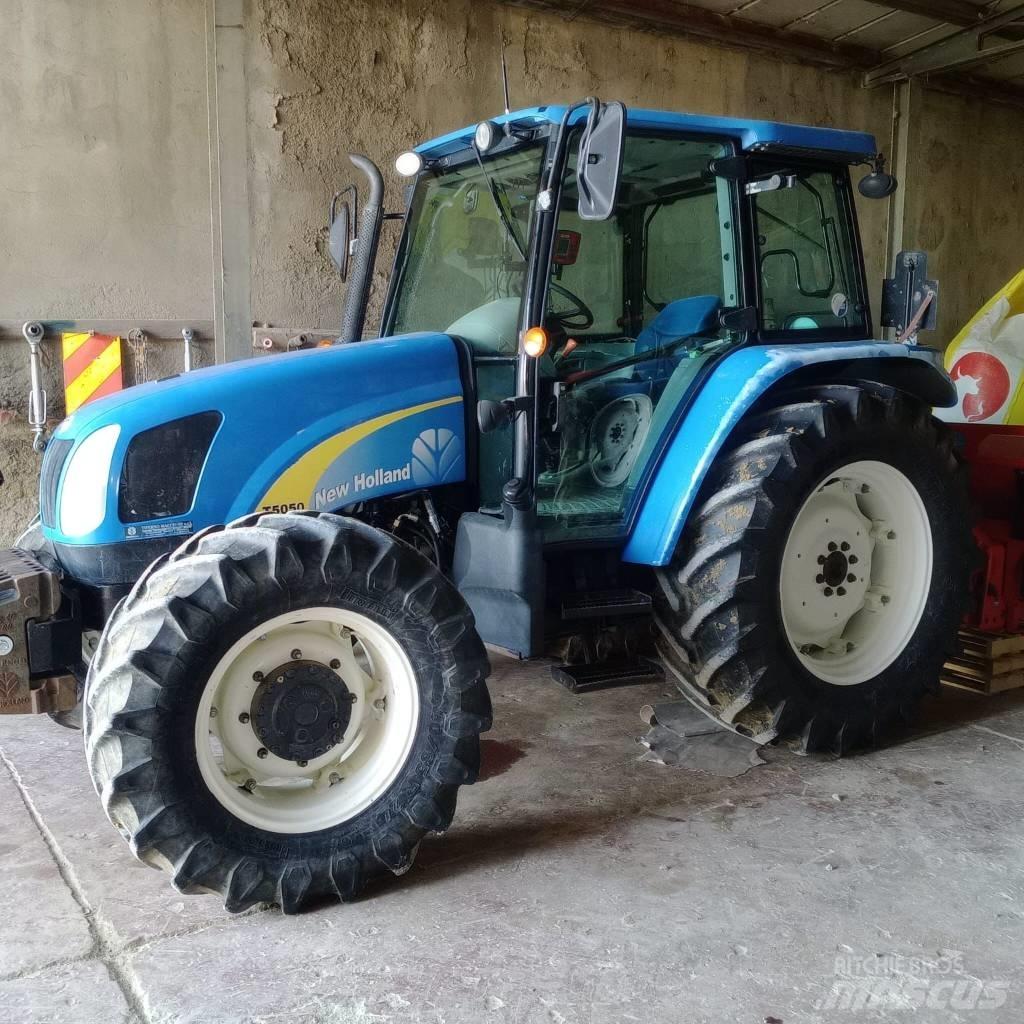New Holland T 5050 Tractoare