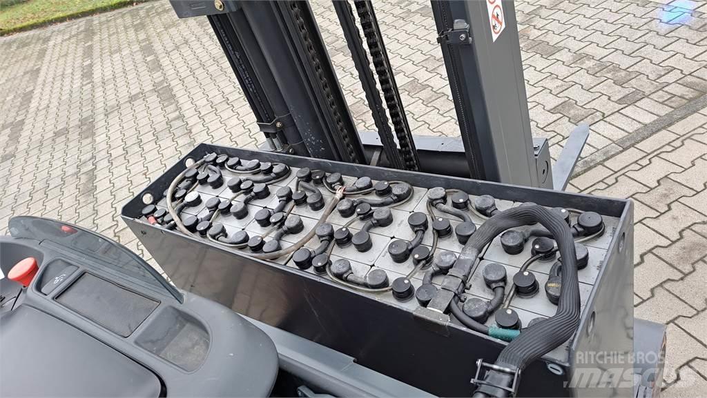 Linde R14 Stivuitor cu catarg retractabil