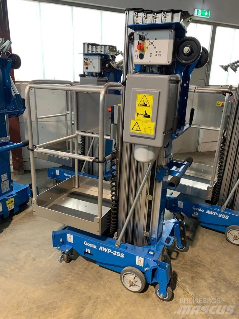 Genie AWP25S Nacele cu brat articulat