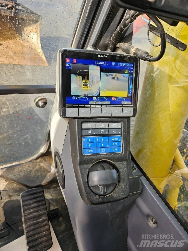 Komatsu PC210LC-11 Excavatoare pe șenile
