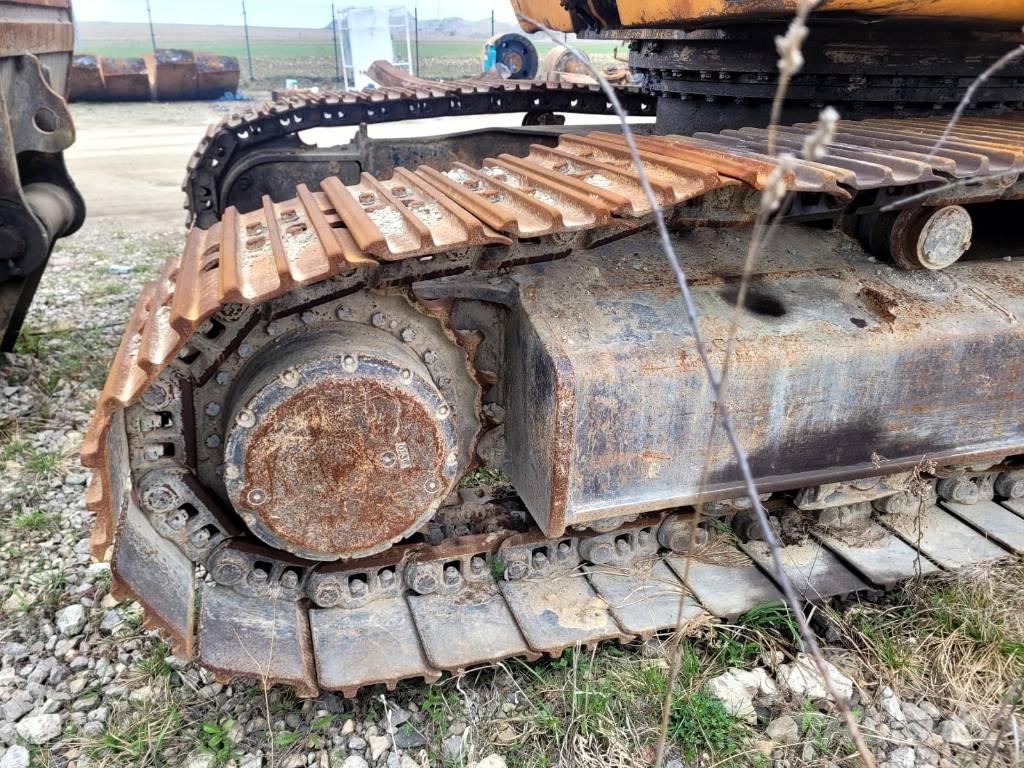 Hyundai 250 Excavatoare pe șenile

