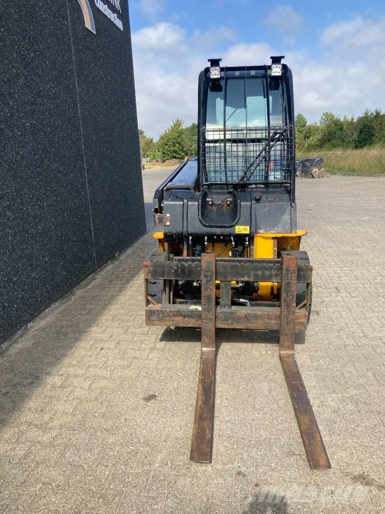 JCB TLT 35 D 4x4 Stivuitoare telescopice