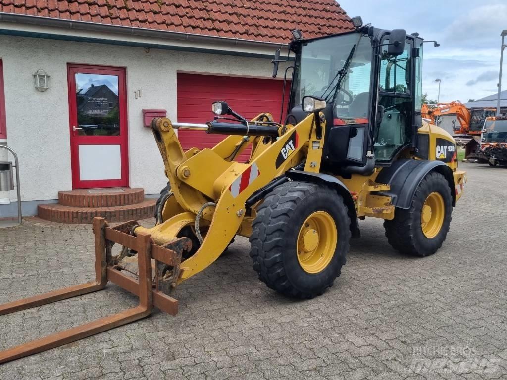 CAT 908 H 2 Incarcator pe pneuri
