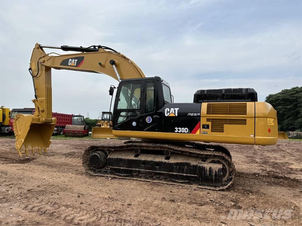 CAT 330 D L Excavatoare pe șenile
