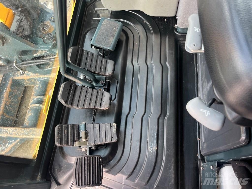 Hyundai R30 Z-9AK Mini excavatoare < 7t