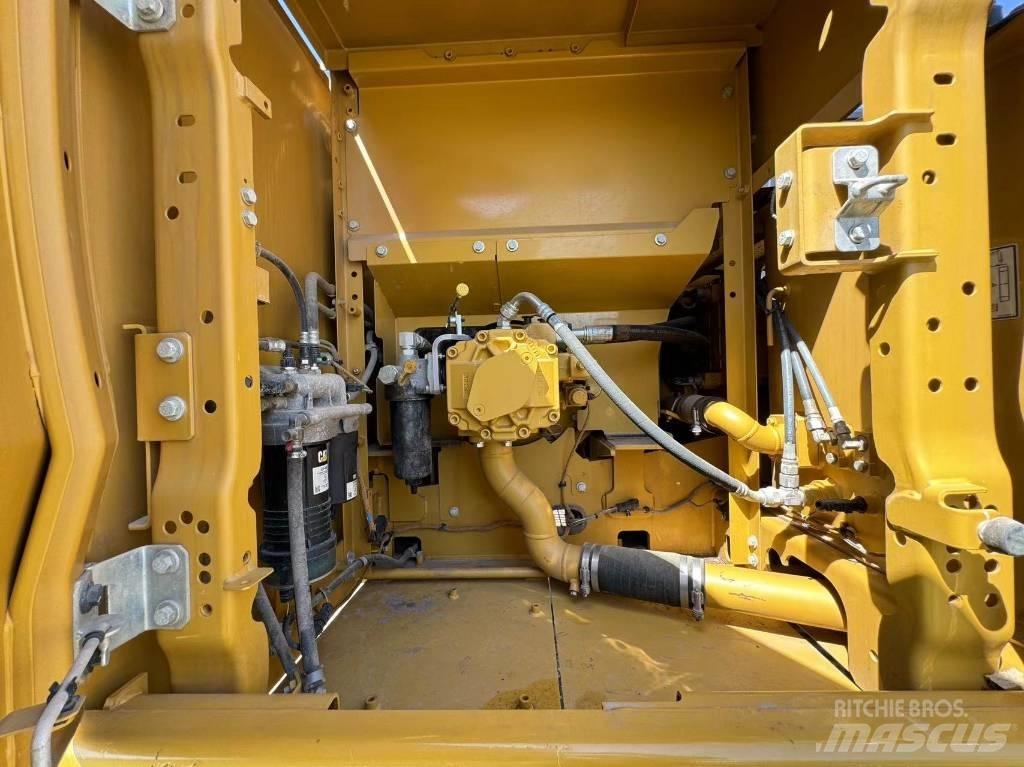 CAT 323GC Excavatoare pe șenile
