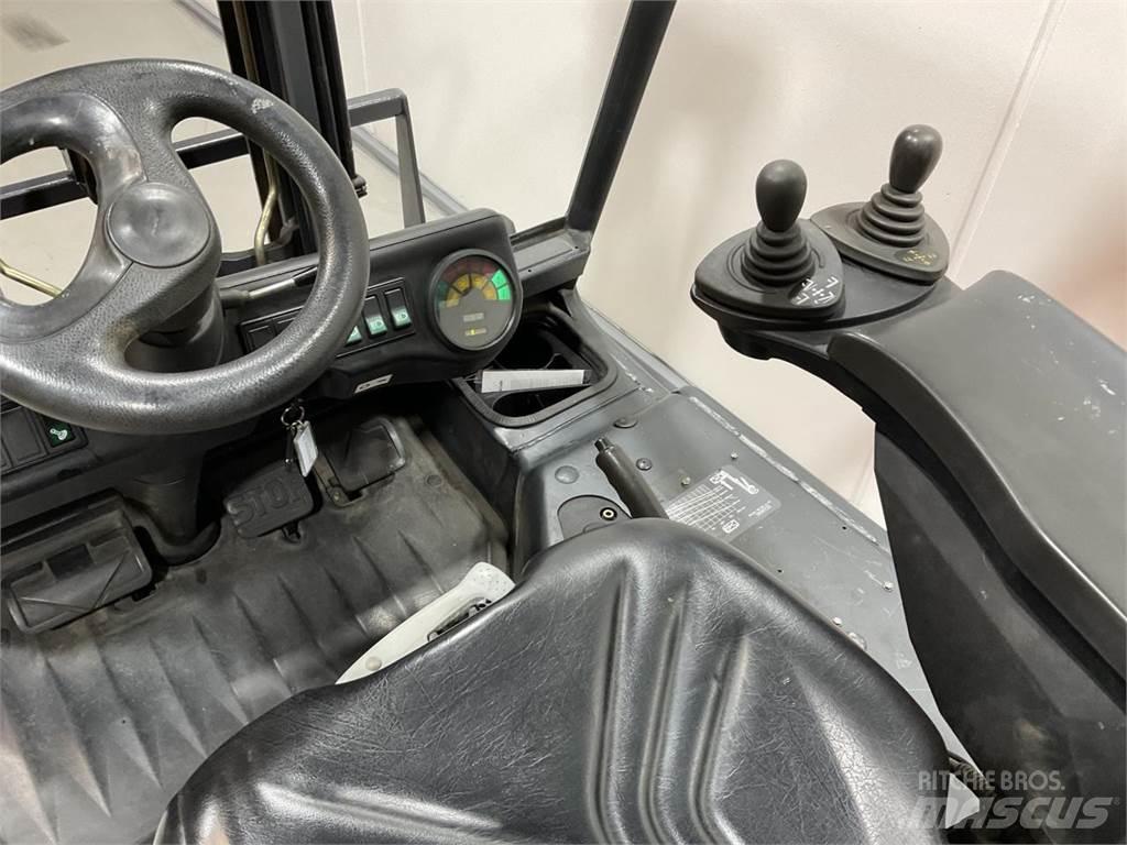 Linde E20 Stivuitor electric
