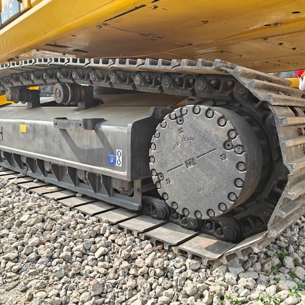 Komatsu 350LC-8 Excavatoare pe șenile
