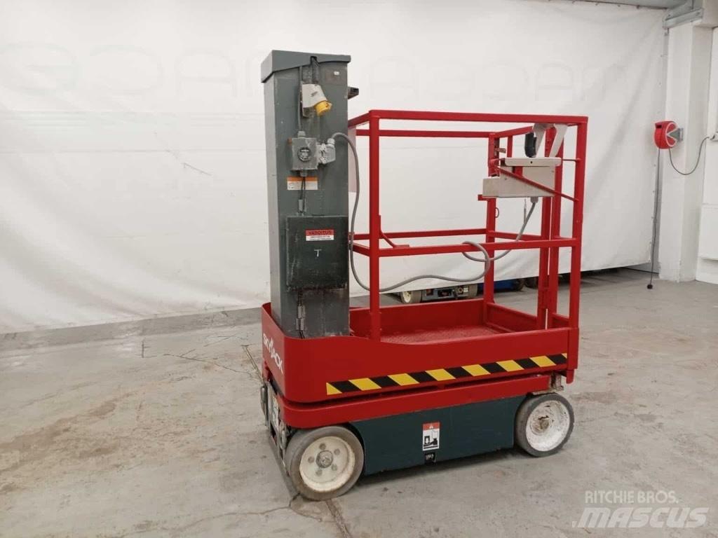 SkyJack SJ 16 Ascensoare verticale catarg