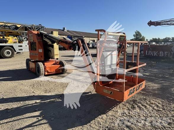 JLG E300AJP Nacele cu brat articulat