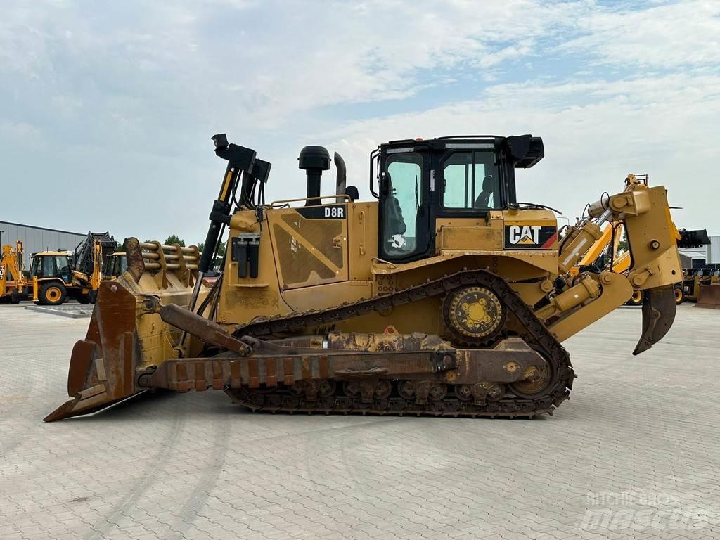 CAT D8R Buldozere pe senile