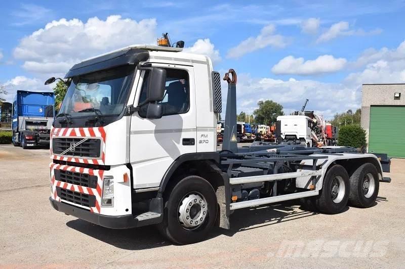 Volvo FM 370 Camion cu carlig de ridicare