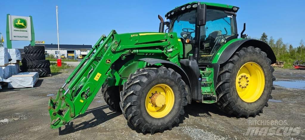 John Deere 6215R Tractoare