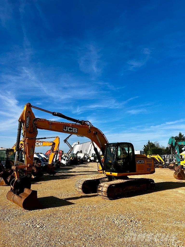 JCB JS 220 N LC Excavatoare pe șenile
