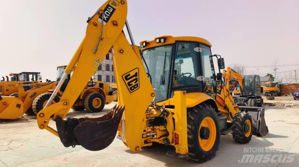 JCB 3 CX Buldoexcavatoare