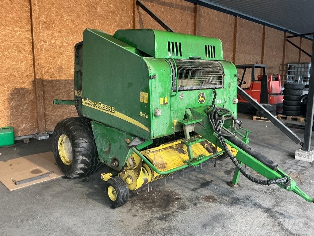 John Deere 578 Masina de balotat cilindric