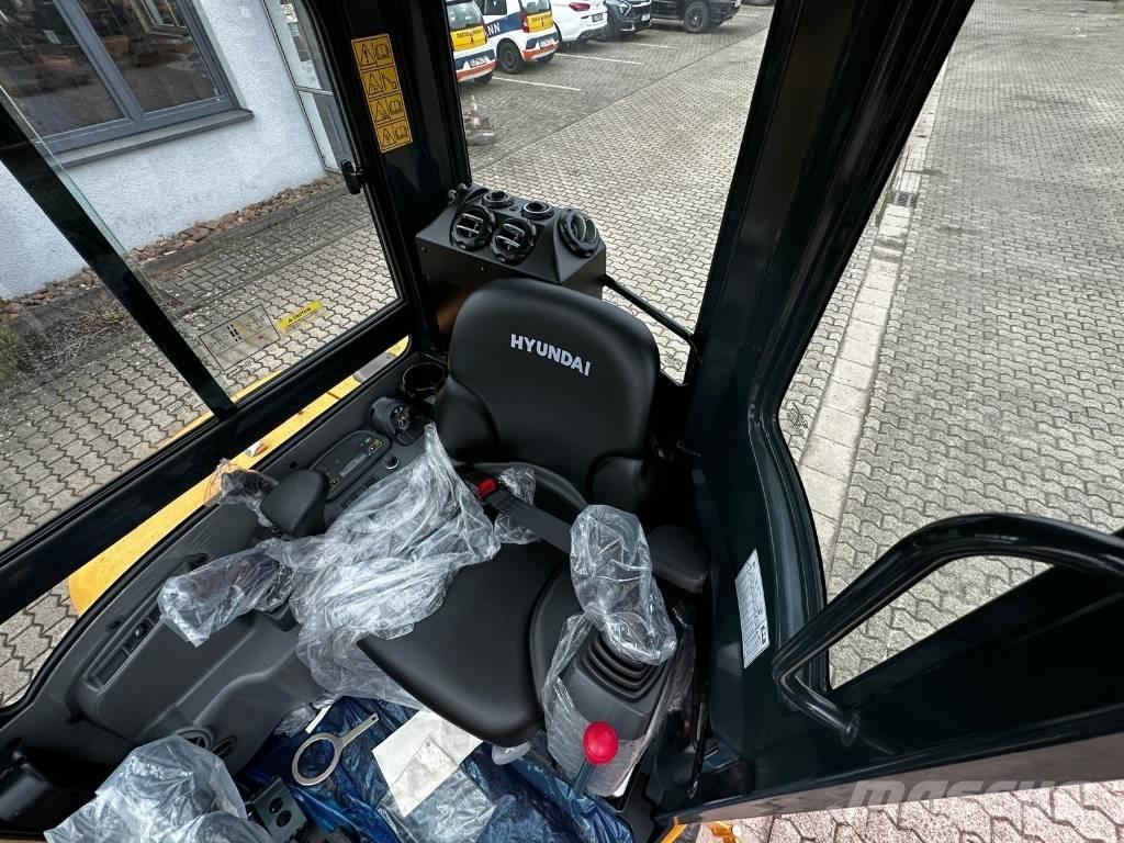 Hyundai R35Z 9A Mini excavatoare < 7t