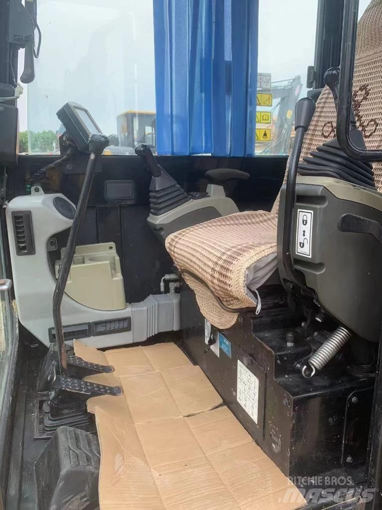 CAT 306E2 Excavatoare pe șenile
