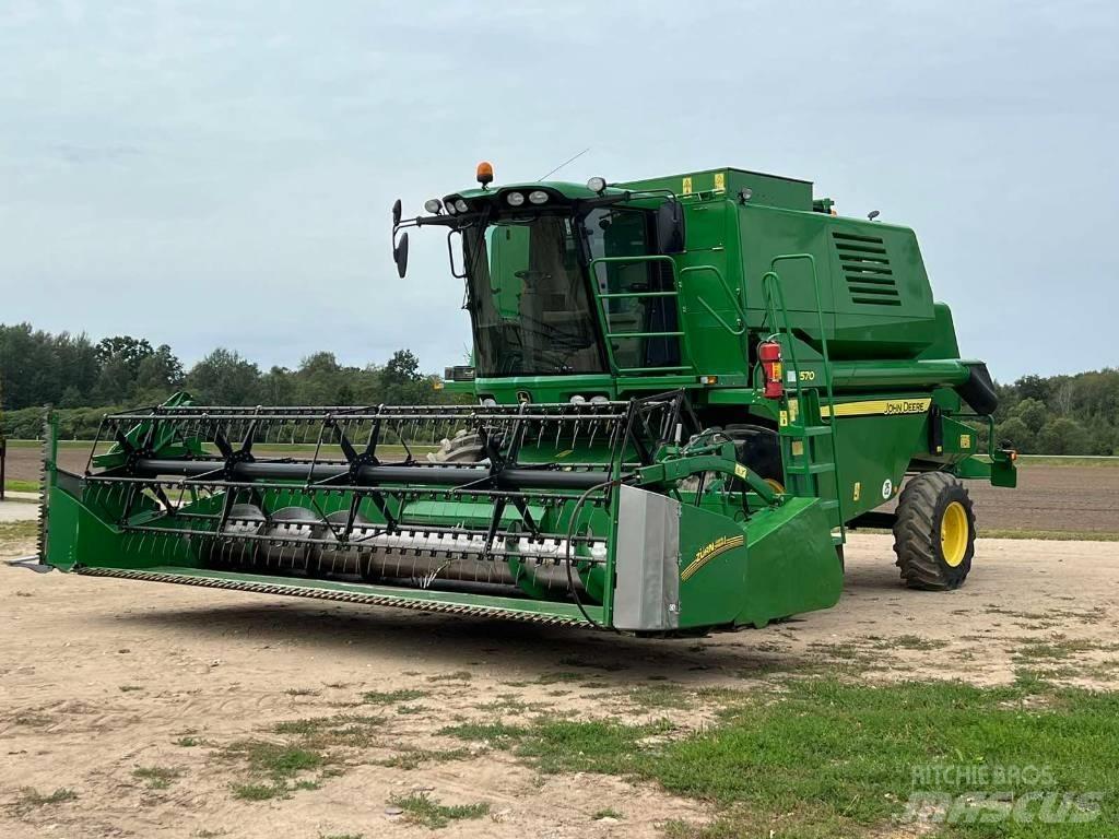 John Deere 1570 Combine de secerat