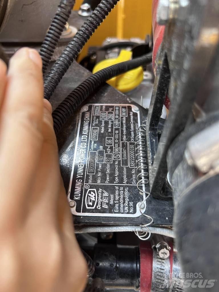 MR 920 Incarcator pe pneuri