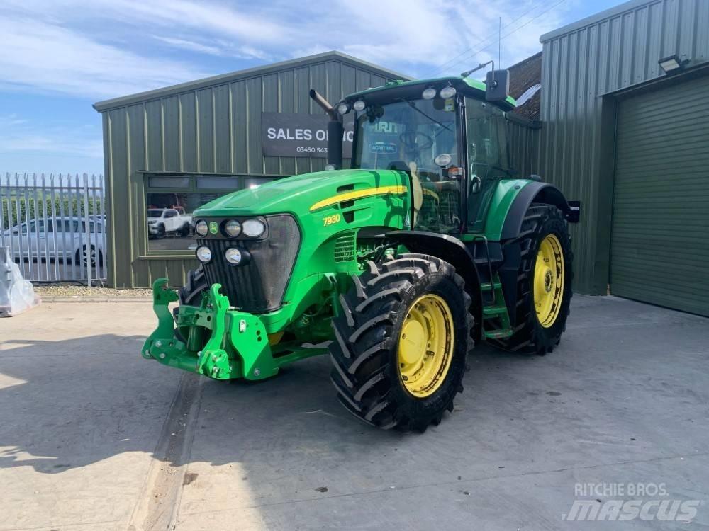 John Deere 7930 Tractoare