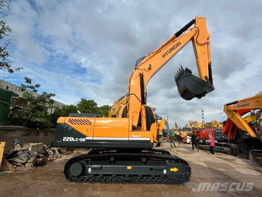 Hyundai 220LC-9S Excavatoare pe șenile
