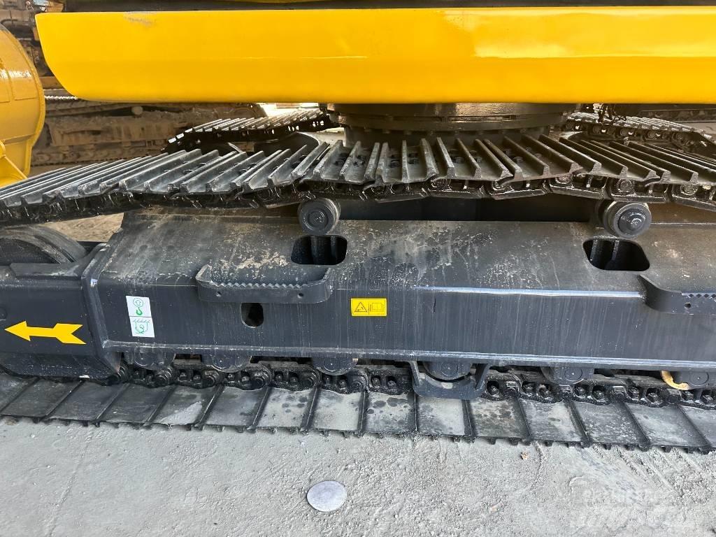 Komatsu PC 200-8 Excavatoare 7t - 12t