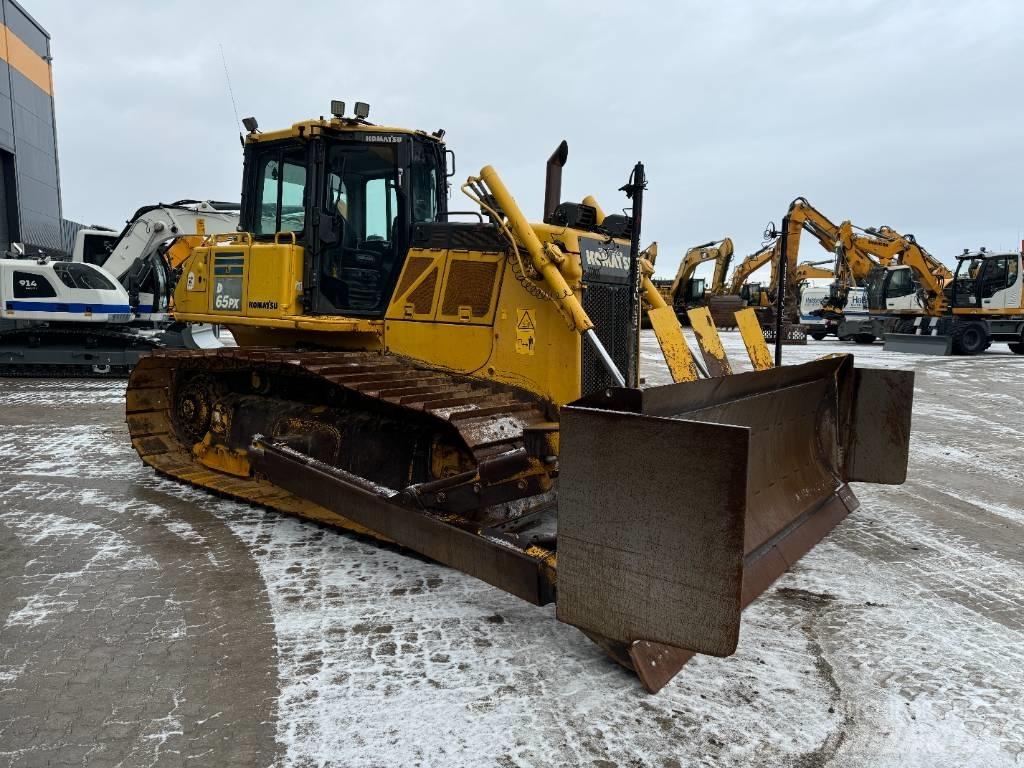 Komatsu D65PX-18 Buldozere pe senile