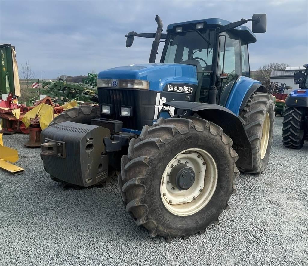 New Holland 8670 Tractoare