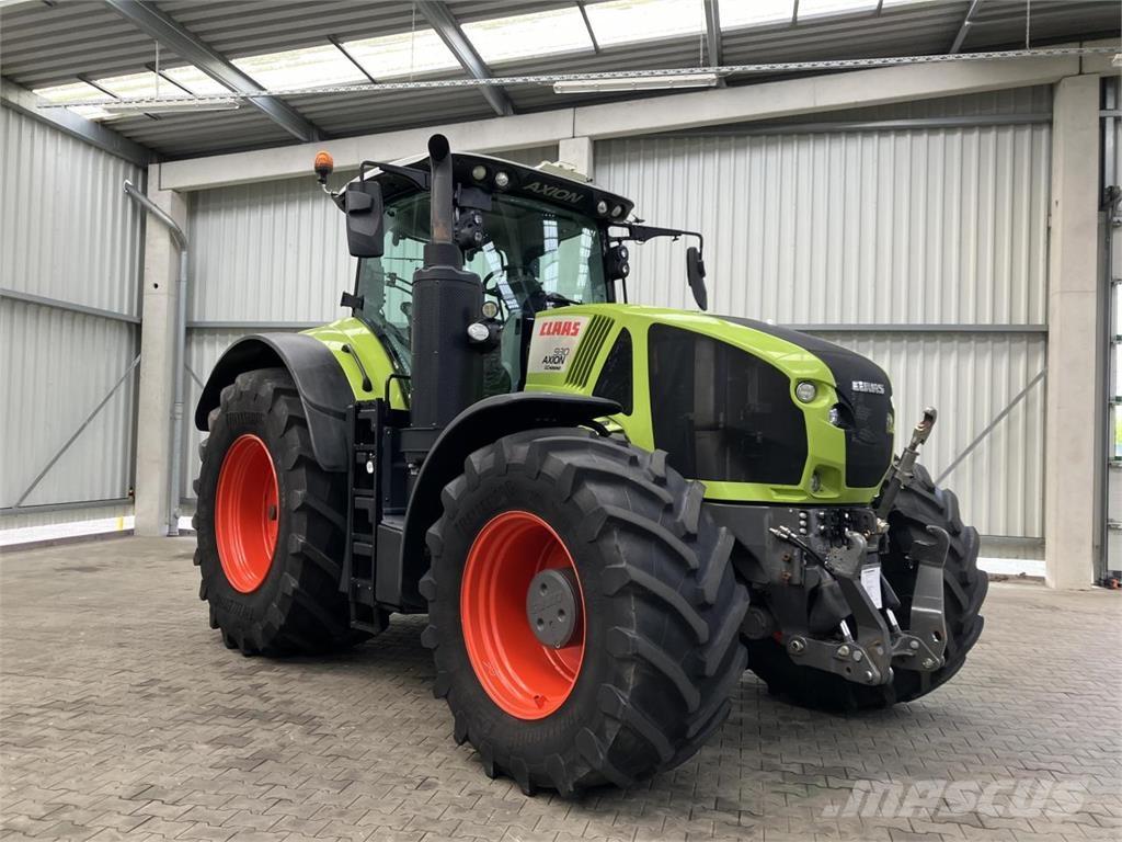 CLAAS Axion 930 Tractoare