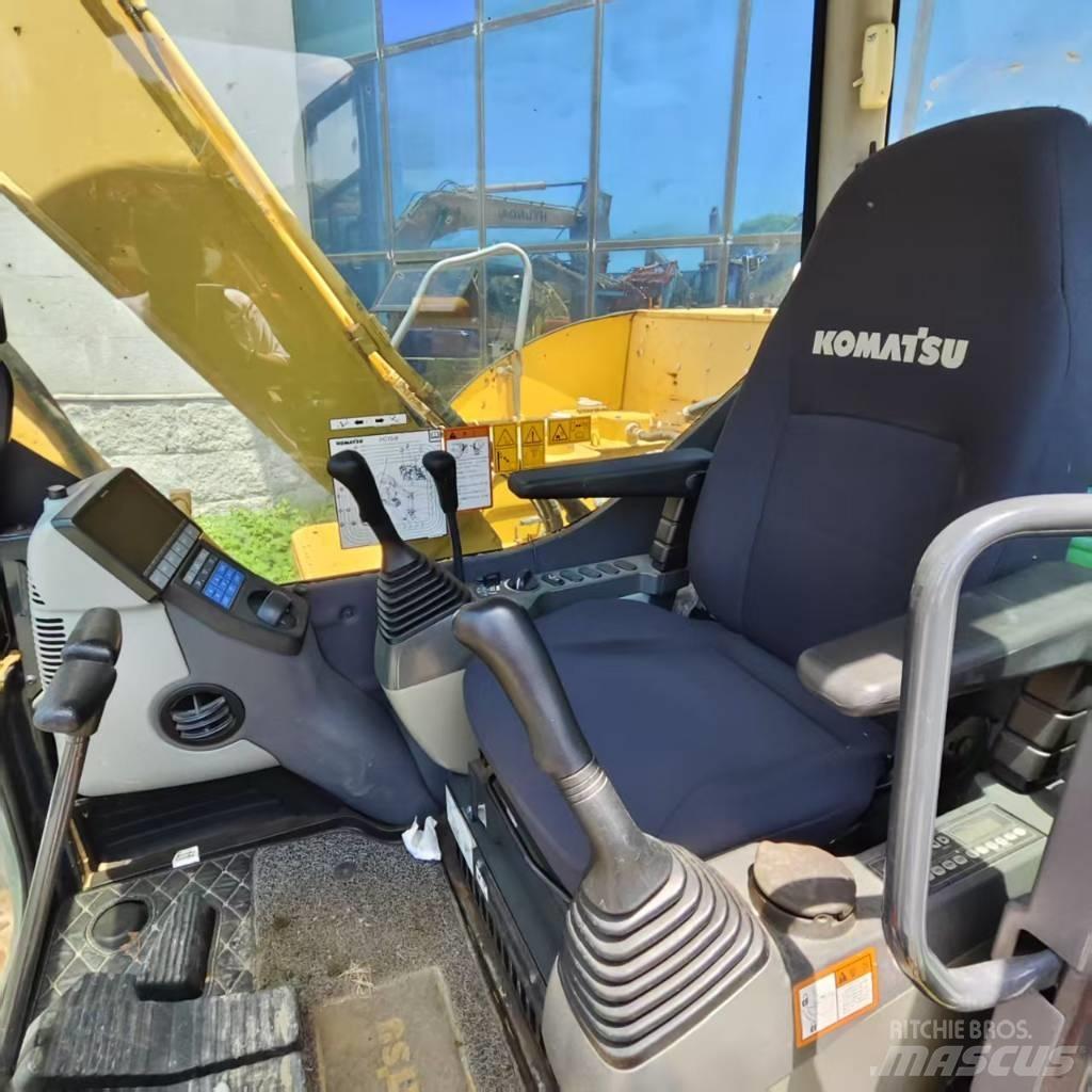 Komatsu PC 70 Excavatoare pe șenile
