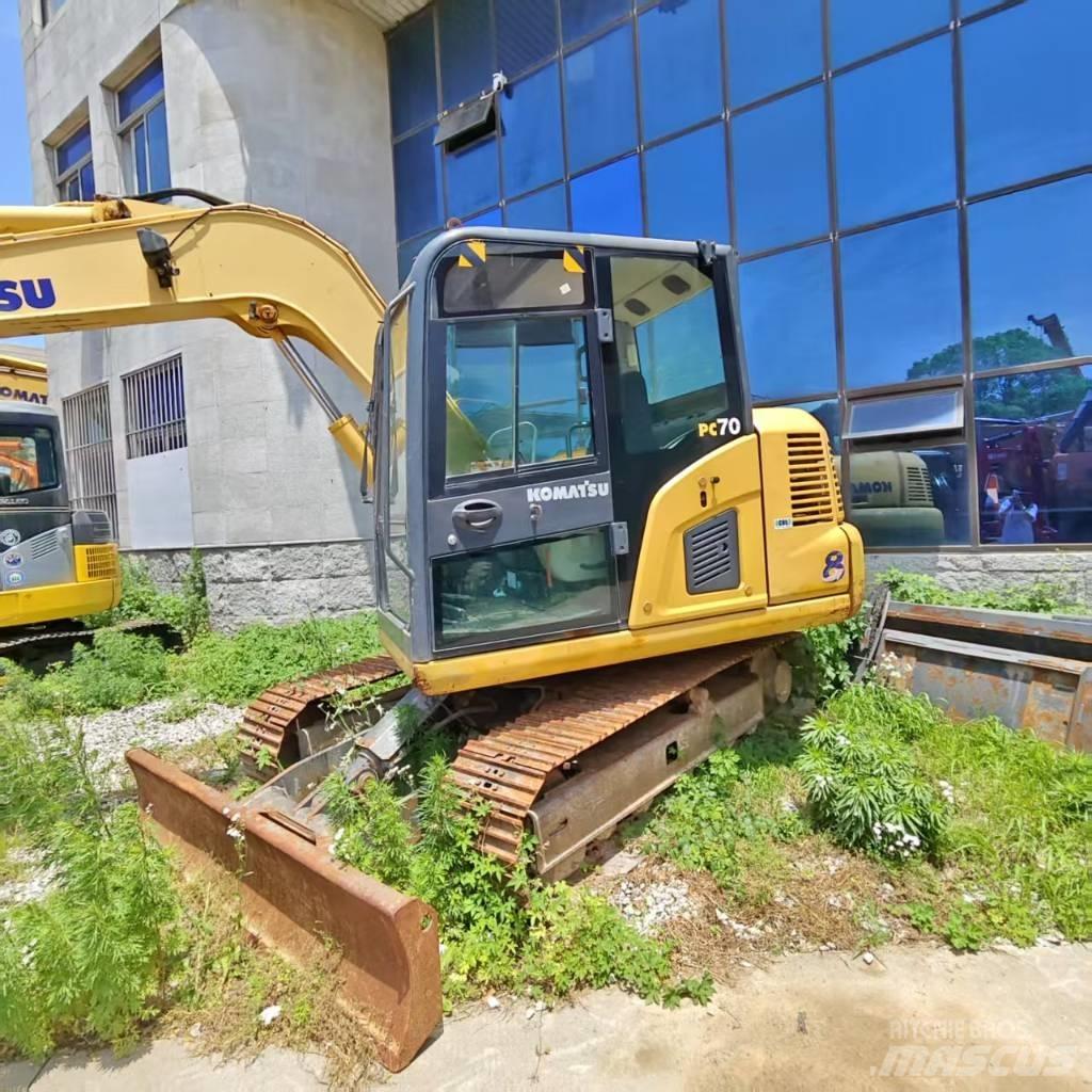 Komatsu PC 70 Excavatoare pe șenile
