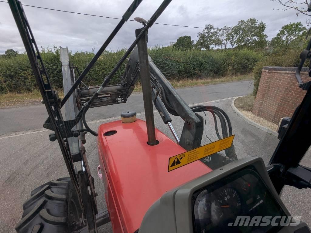 Massey Ferguson 6150 Tractoare