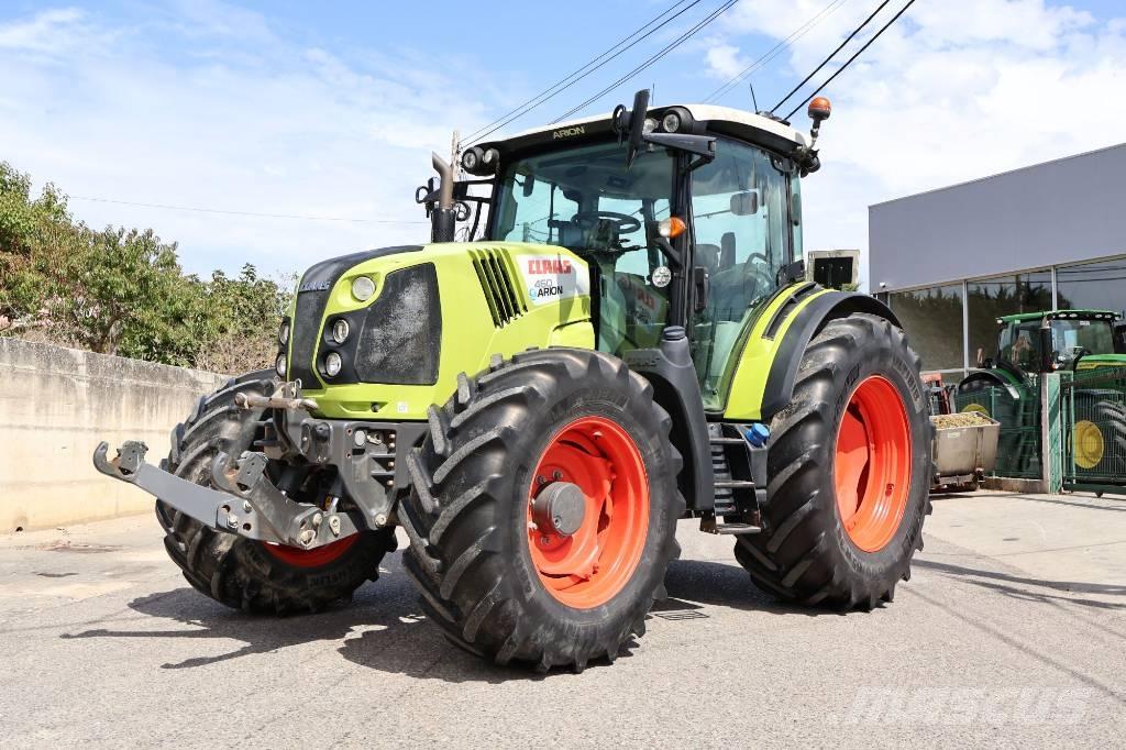 CLAAS Arion 460 Tractoare