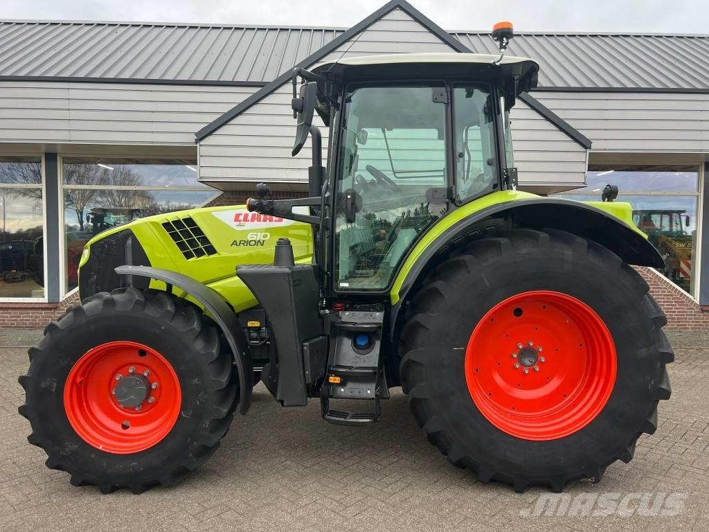 CLAAS Arion 610 CIS Tractoare