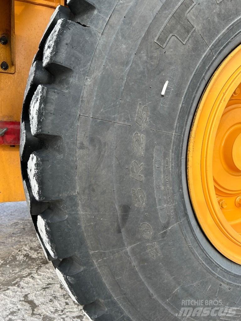 Hyundai HL 940 Incarcator pe pneuri