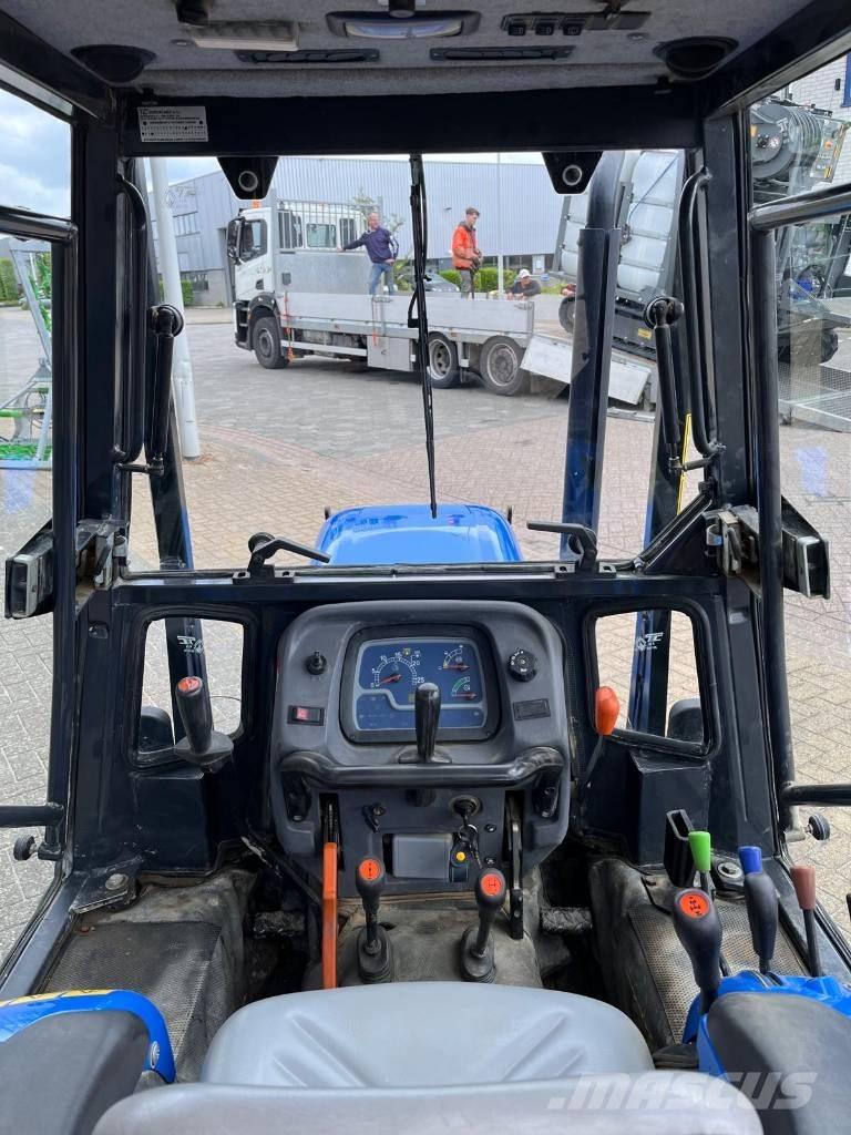 New Holland TK 4030f Tractoare