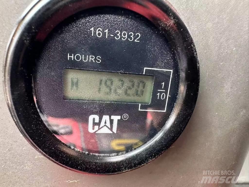 CAT 320 D Excavatoare pe șenile
