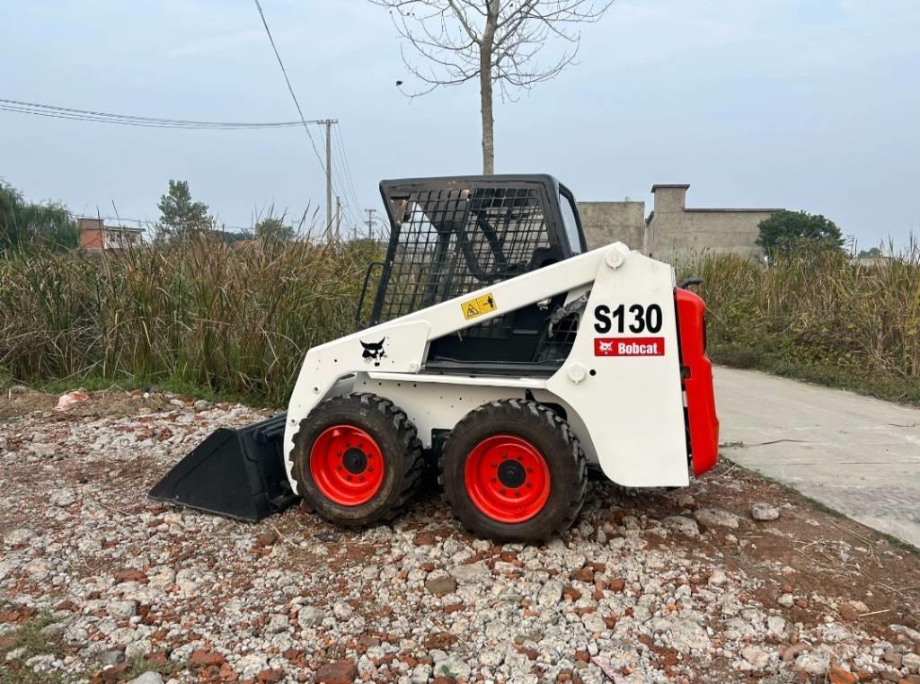 Bobcat S 130 Mini incarcator