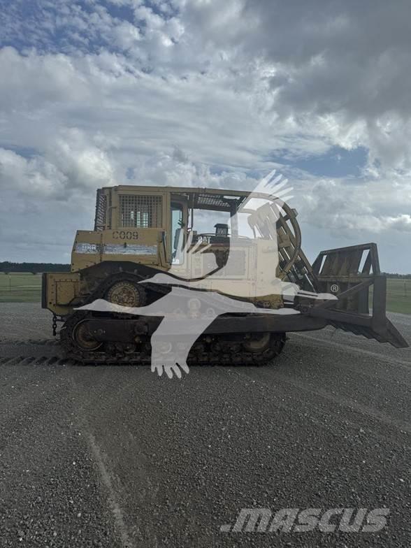 CAT D8R Buldozere pe senile