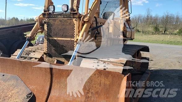Komatsu D65P-7 Buldozere pe senile