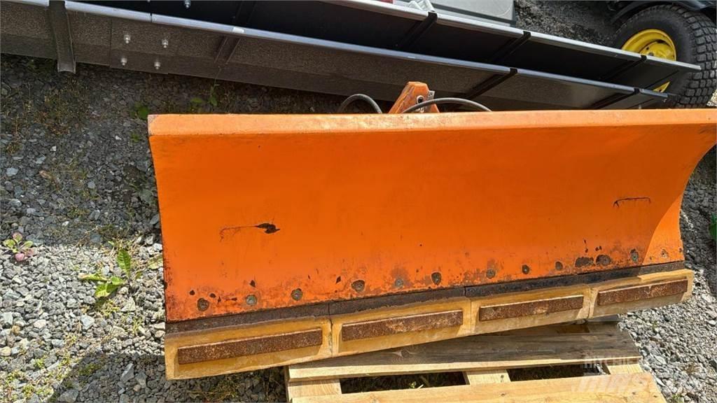 John Deere 3720 Tractoare compacte