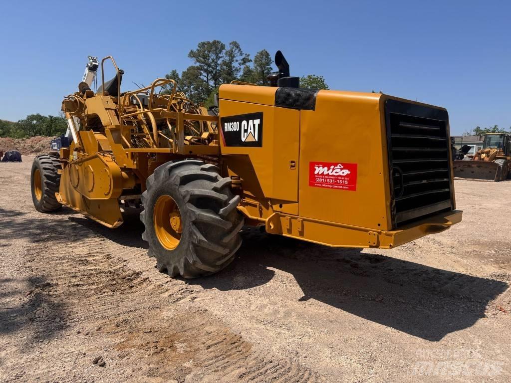 CAT RM 300 Reciclatori asfalt