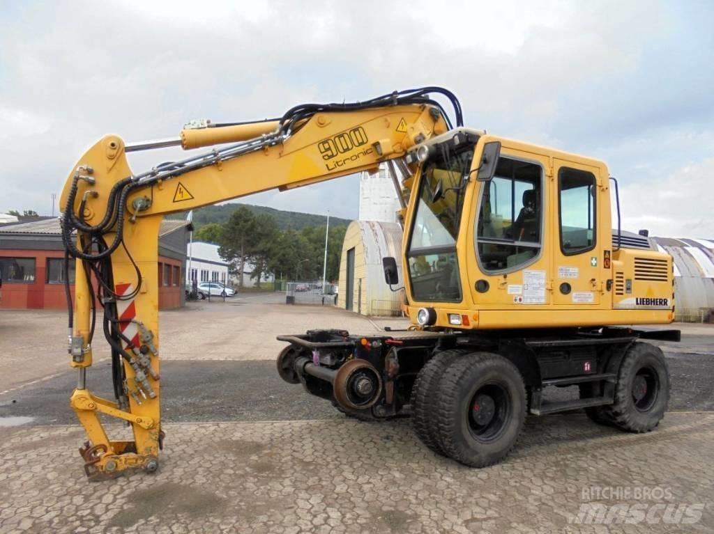 Liebherr A 900 C ZW Excavatoare cu roti