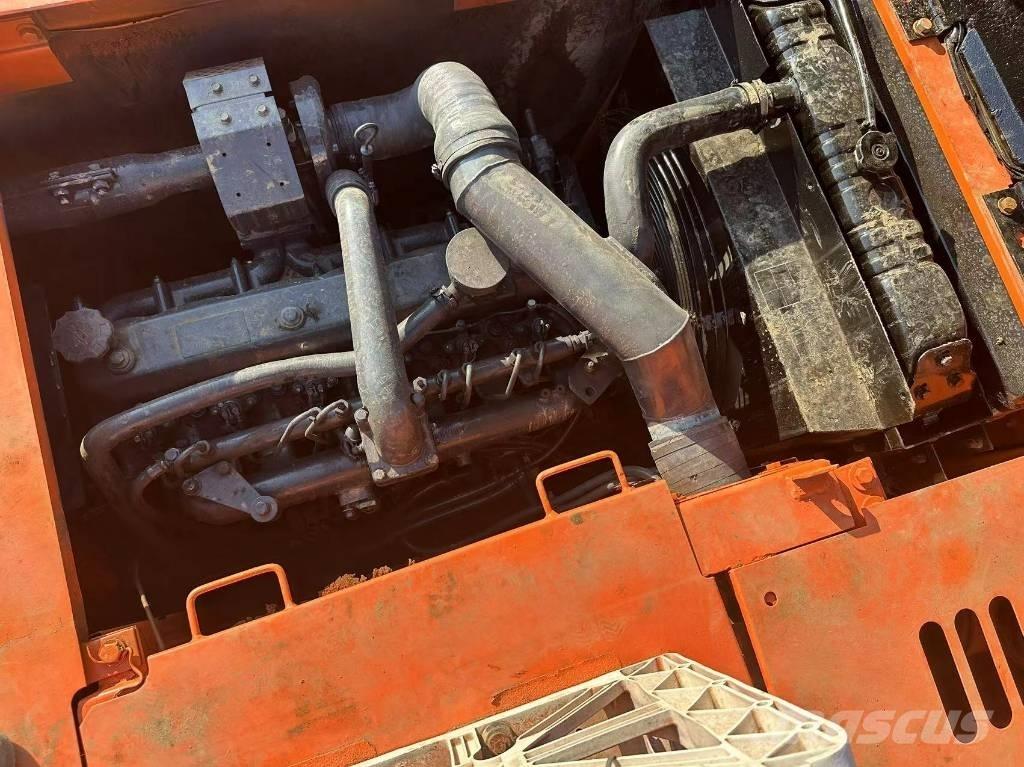 Doosan 150 W-7 Excavatoare cu roti